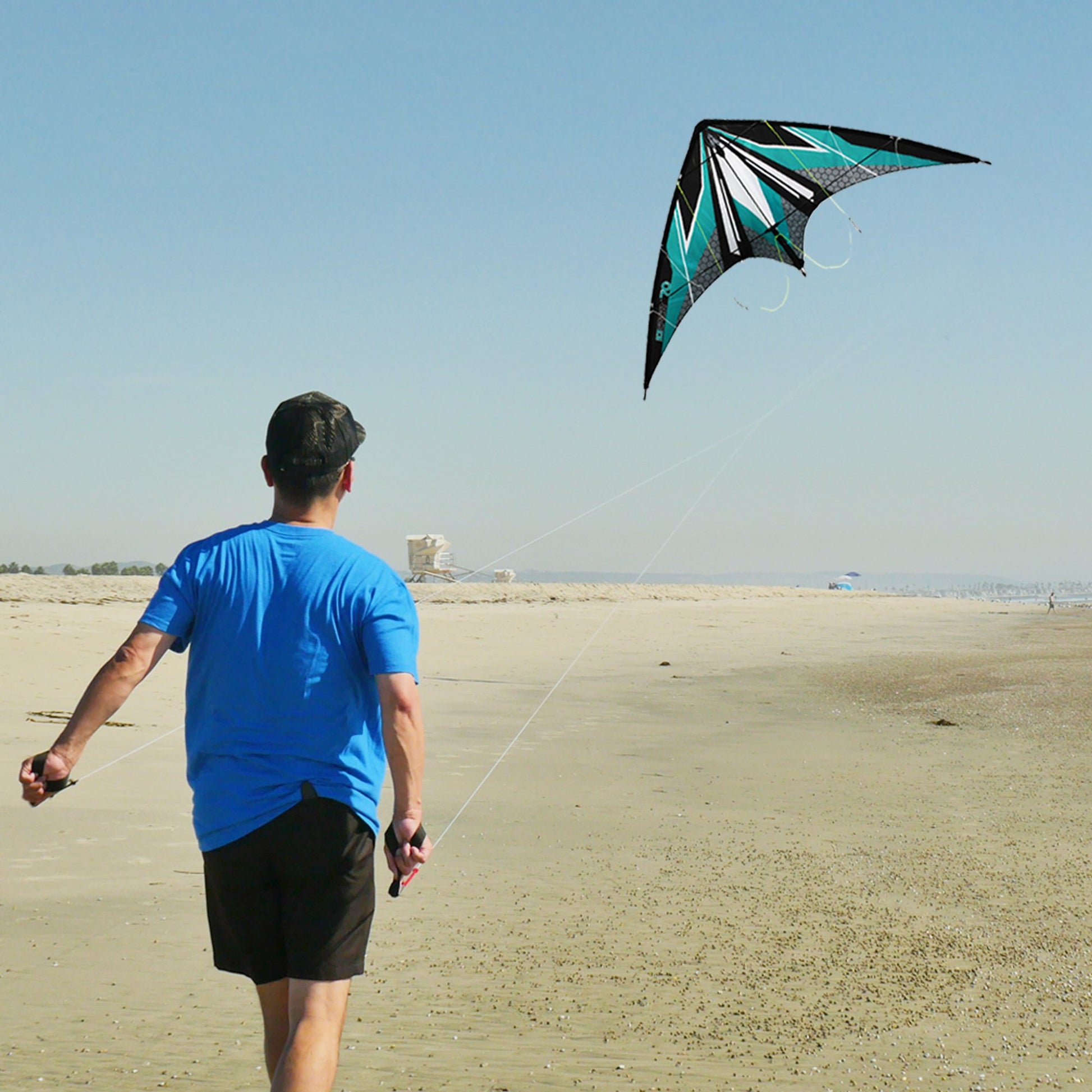 WindNSun EZ Sport 70 Dual Control Sport Kite Yellow Stripe Nylon Kite lifestyle shot