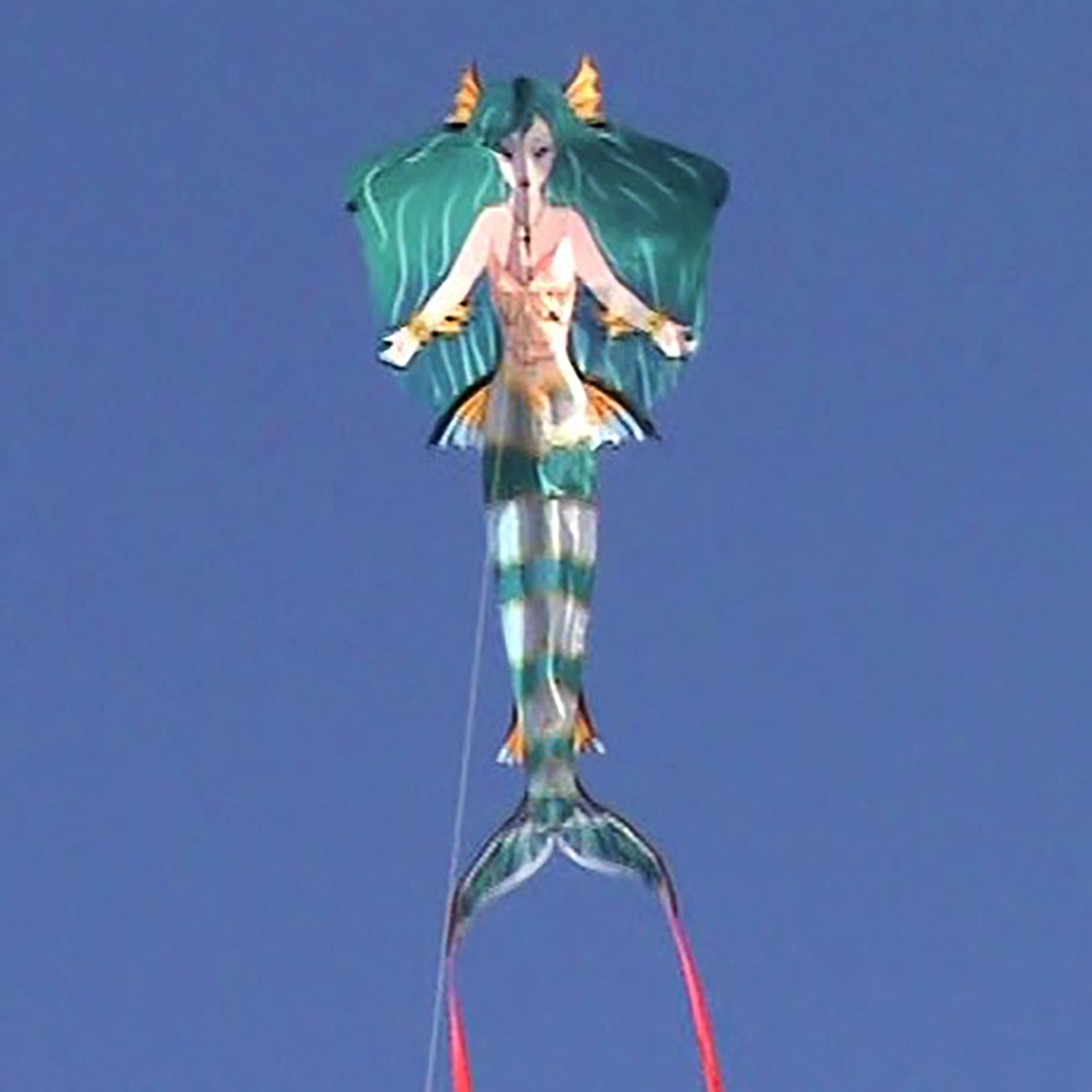 windnsun fantasyfliers mermaid nylon kite flying